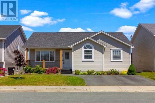 18 Julieann Place, St. John's, NL, A1A5Z5 | Card Image