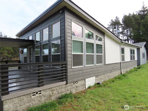300 S Surf St, Westport, WA, 98595-8959 | Card Image