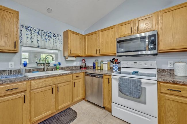 Kitchen | Image 13