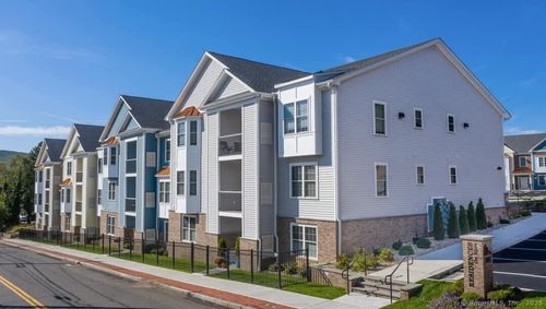 apt-28-301 Main St, Bristol, CT, 06010-5877 | Card Image