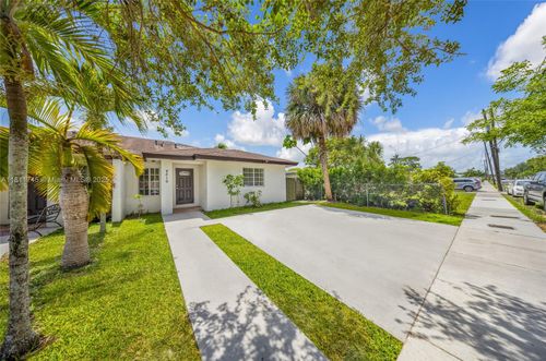 4519-4519 Nw 163rd St, Miami Gardens, FL, 33054-6013 | Card Image