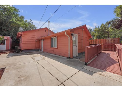 9212 Se Bush St, Portland, OR, 97266-2705 | Card Image