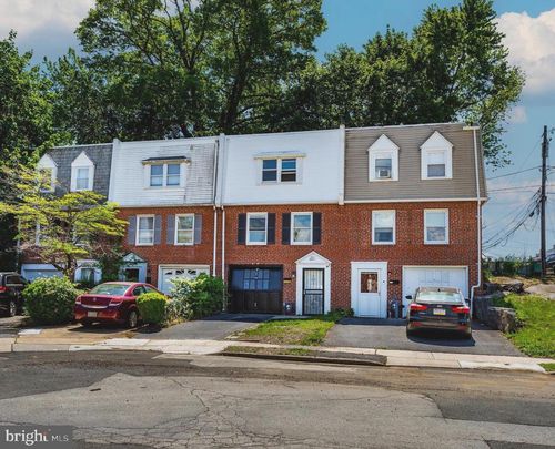 415 Arlington Ave, UPPER DARBY, PA, 19082-2801 | Card Image