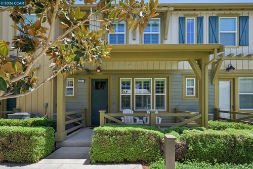 2-418 Persimmon Cmn, Livermore, CA, 94551-6532 | Card Image