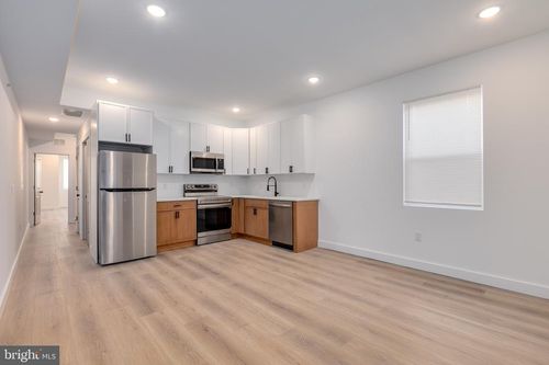 3-2203 N 7th St, Philadelphia, PA, 19133-2102 | Card Image