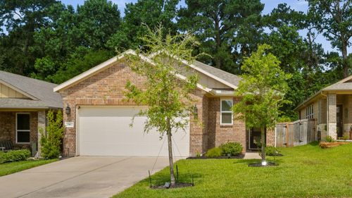 7067 Silverleaf Oak St, Conroe, TX, 77304-3271 | Card Image