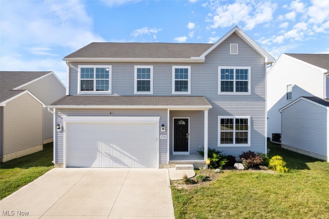 Sandy Ridge Dr, North Ridgeville, OH 44039