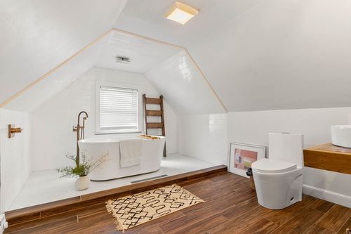 11 Hamilton St, Boston, MA, 02125-2557 | Card Image