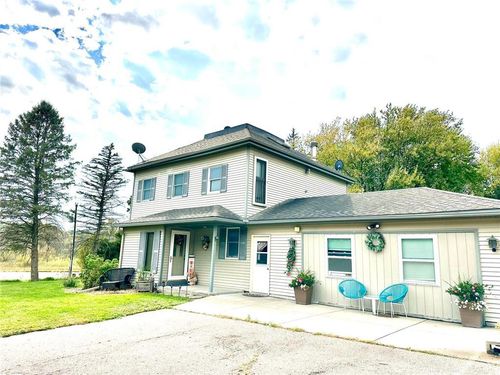 W8476 State Road 29, River Falls, WI, 54022-4222 | Card Image