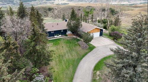 10 Sunset Cres, Lethbridge County, AB, T1J5S1 | Card Image