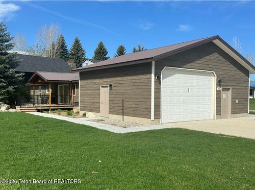 508 Three Rivers Drive, Alpine, WY, 83128 | Card Image