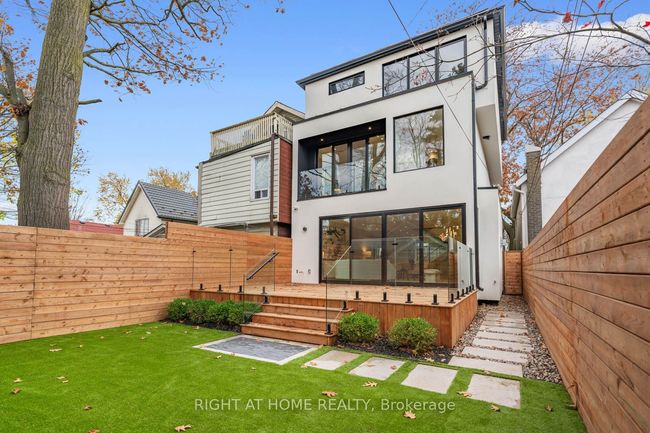 37 Kenilworth Ave, House other with 4 bedrooms, 6 bathrooms and 1 parking in Toronto ON | Image 50