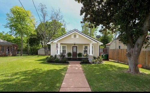 714 E Neches St, Palestine, TX, 75801-4528 | Card Image