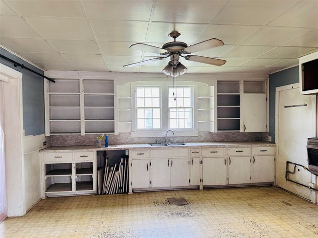 204 N Main St, House other with 2 bedrooms, 2 bathrooms and null parking in Smiths Grove KY | Image 8