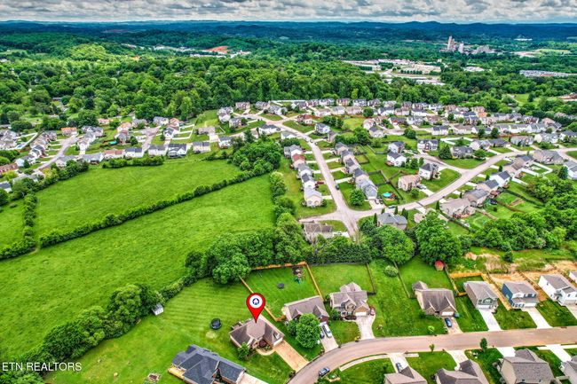 5699 Autumn Creek Dr, House other with 3 bedrooms, 2 bathrooms and null parking in Knoxville TN | Image 35