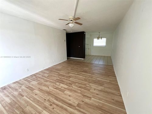 apt-7-281 Ne 40th St, Oakland Park, FL, 33334-1453 | Card Image