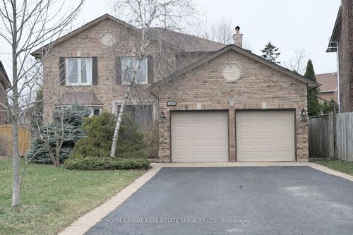 1279 Old English Lane, Oakville, ON, L6M2P6 | Card Image