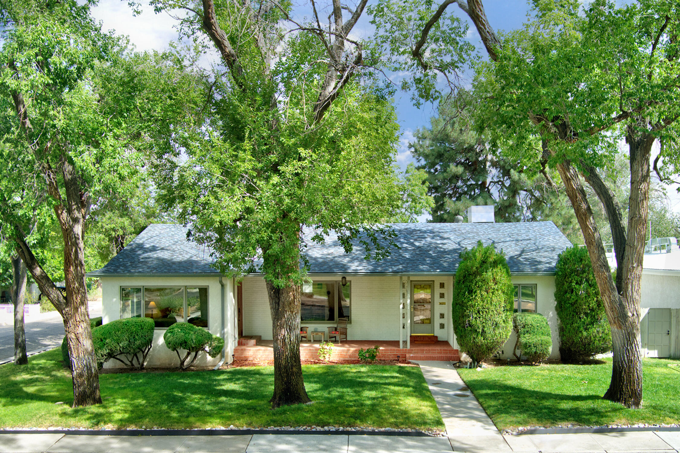 Marmac Ave, Albuquerque, NM 87106