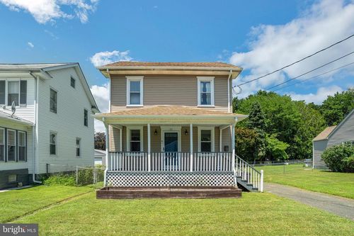 53 Apple Ave, BELLMAWR, NJ, 08031-1217 | Card Image