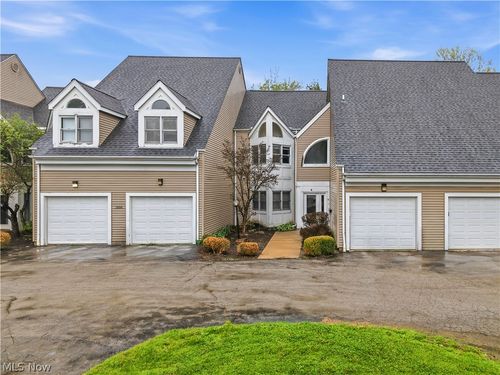 1006 Powers Ave, Youngstown, OH, 44505-1382 | Card Image