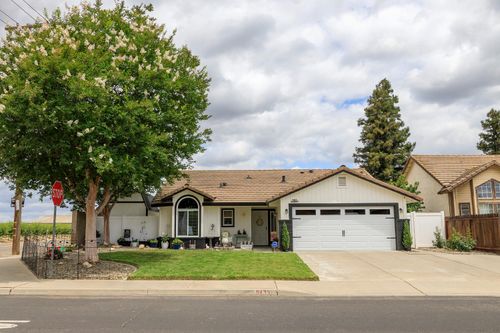 5433 Nanette Dr, Salida, CA, 95368-9254 | Card Image