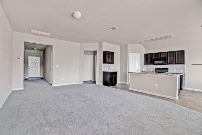 11324 Malta Dr, House other with 3 bedrooms, 2 bathrooms and 2 parking in Manor TX | Image 5