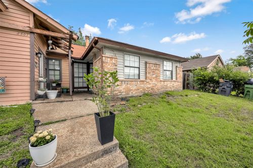 2509 Sunflower Dr, Arlington, TX, 76014-1821 | Card Image