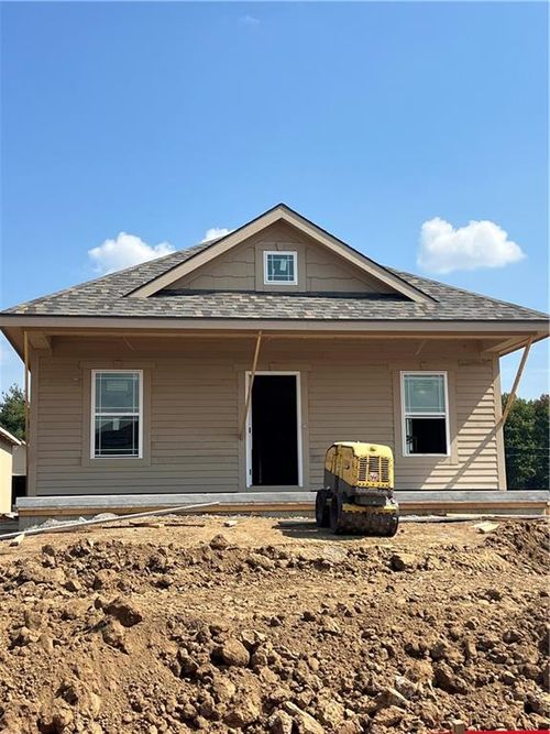 6-1600 Cottonwood Creek Ave, Kearney, MO, 64060-8896 | Card Image