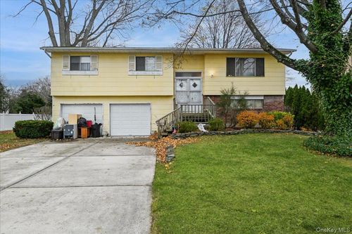 122 Haypath Rd, Bethpage, NY, 11714-1427 | Card Image