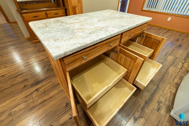 284 7th St, Townhouse with 2 bedrooms, 2 bathrooms and null parking in Westbrook MN | Image 13