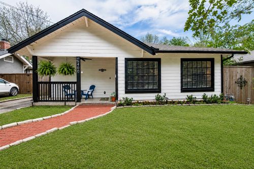 5400 Worth St, Dallas, TX, 75214-4926 | Card Image