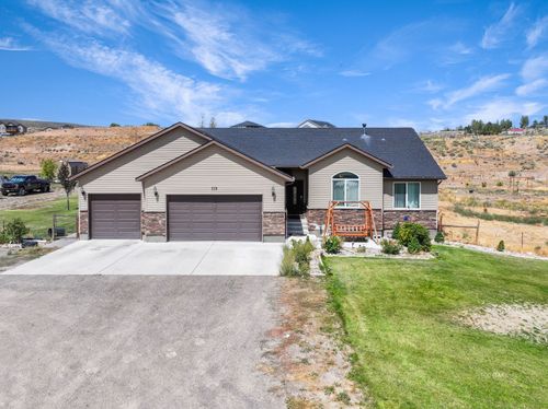 238 Chester Way, Elko, NV, 89801-9577 | Card Image