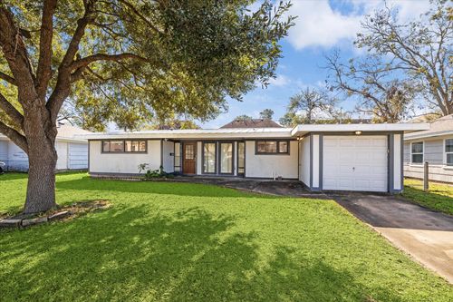 5125 Maple St, Bellaire, TX, 77401-4935 | Card Image