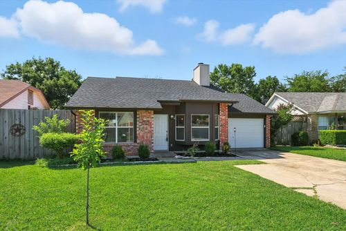 1404 Thackery Dr, Arlington, TX, 76018-2603 | Card Image