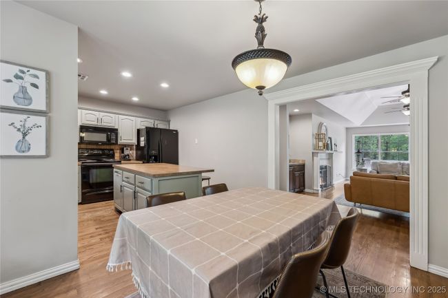 33942 703 Dr, House other with 3 bedrooms, 2 bathrooms and null parking in Wagoner OK | Image 13