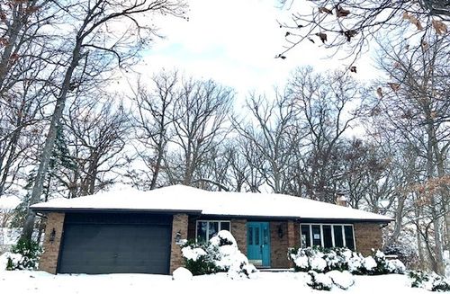 60 W Tam O Shanter Dr, Crete, IL, 60417-6311 | Card Image