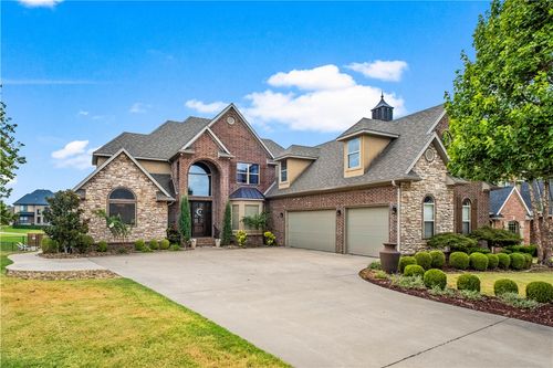 6331 W Valley View Rd, Rogers, AR, 72758-8221 | Card Image