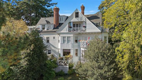 5-1715 Rockland Ave, Victoria, BC, V8S1W6 | Card Image