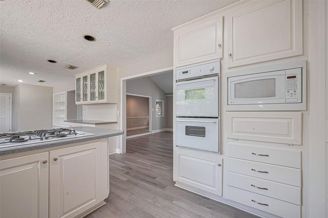 2814 Shadowdale Dr, House other with 3 bedrooms, 2 bathrooms and null parking in Houston TX | Image 17