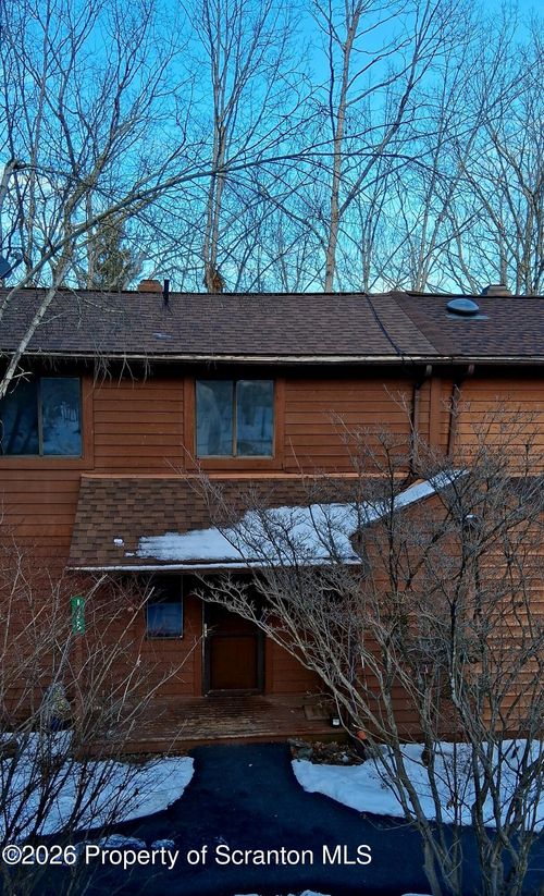 128 Meadow View Ct, Bushkill, PA, 18324-8280 | Card Image