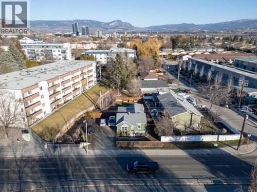 1981 Gordon Dr, Kelowna, BC, V1Y3J1 | Card Image