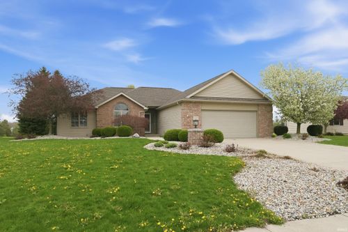 5369 Bear Creek Pass, Auburn, IN, 46706-9136 | Card Image