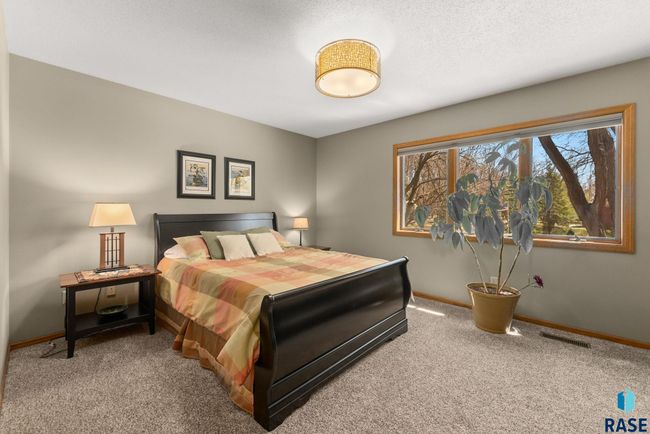 904 W Chicory Ln, House other with 5 bedrooms, 5 bathrooms and null parking in Sioux Falls SD | Image 49