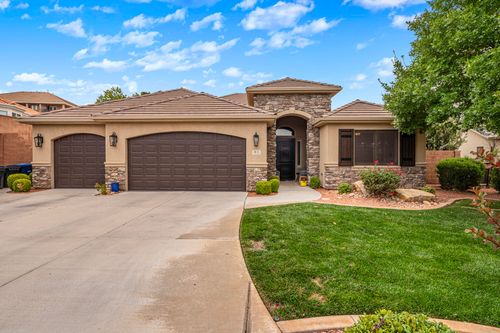 41 S Chalon Cir, St George, UT, 84770-7499 | Card Image