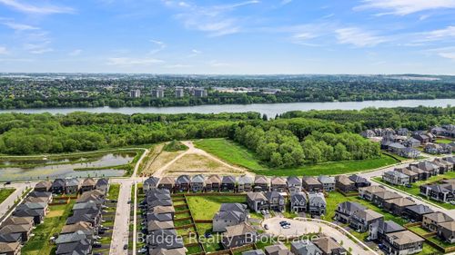 1343 Upper Thames Dr, Woodstock, ON, N4T0N1 | Card Image