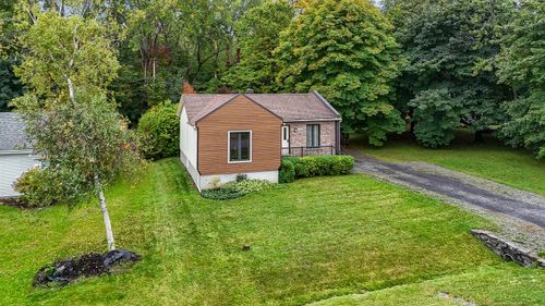 {{alt}} | Card Image