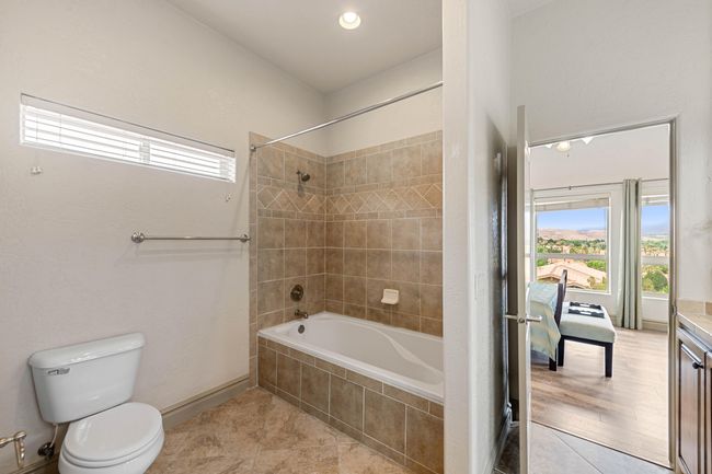 Soaking Tum in Primary Bathroom | Image 20