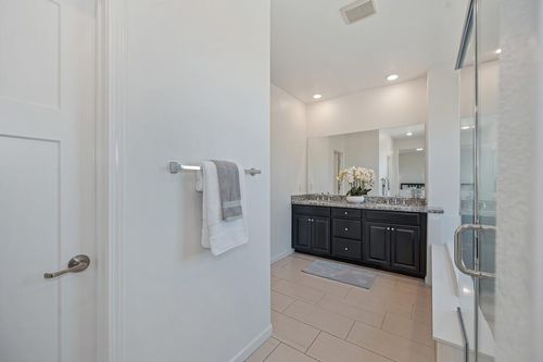 9327 Mystic Lake Aly, Sacramento, CA, 95829-8745 | Card Image
