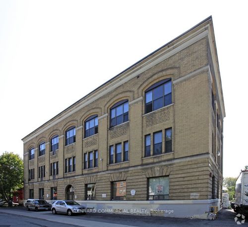 lower-level-91 Oxford St, Toronto, ON, M5T1P2 | Card Image