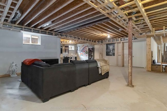 7 Tristan Crt, House other with 3 bedrooms, 3 bathrooms and 5 parking in Brampton ON | Image 34